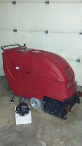 Factory Cat 22 Cylindrical Floor Scrubber.(160 Hours).Traction Drive.New Charger