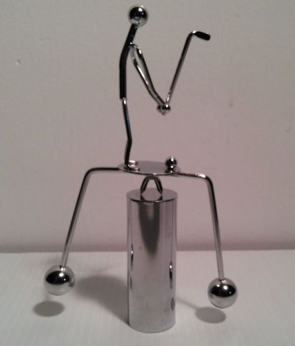 Collectible Perpetual Motion Golfer Desktop Tabletop  with Chrome Finish - NICE!