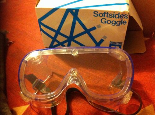 Bouton Softsides Goggle 551, the proven name in eye protection, new in box.