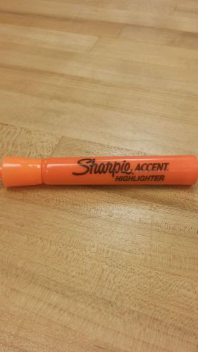Sharpie accent highlighter