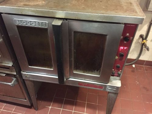 Used Blodgett MARK-V Single Deck Electric Convection Oven On Legs 3PH