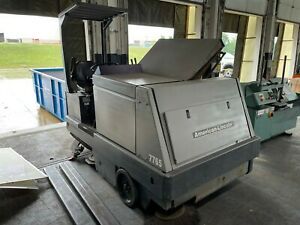 American Lincoln 7765 Sweeper Scrubber