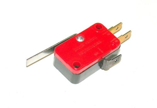 New honeywell micro switch  limit switch  model  v3l-1108-d8  (7 available) for sale