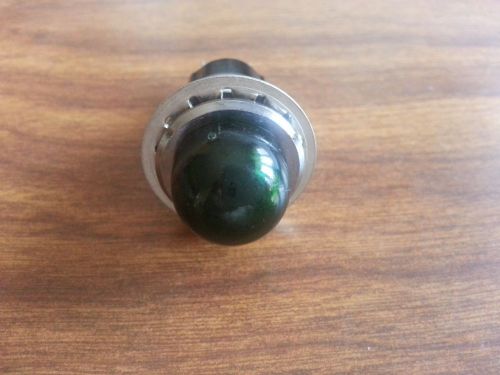 Dialight indicator 081-1059-01-102 or 303 with green lens cap 095-3172-003 for sale
