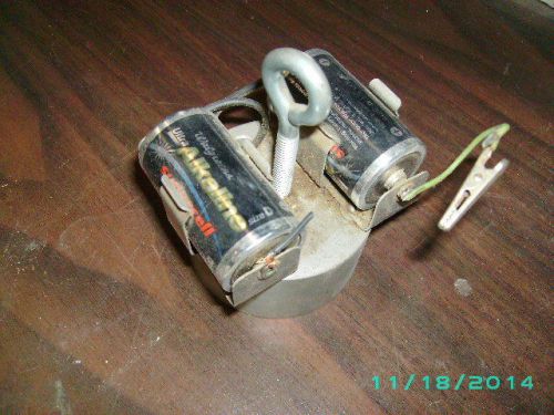 electric magnet  Battery operated 3 volt  ELECTRO  MAGNET