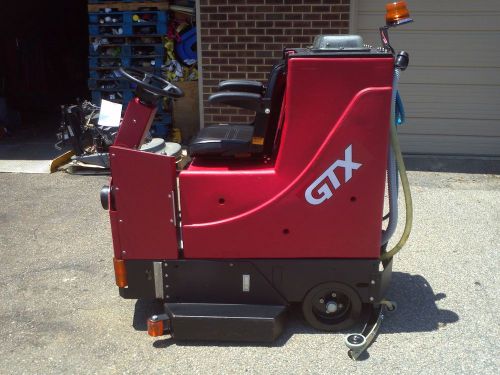 Reconditioned factory cat gtx34d rider scrubber 34&#034; under 600hr newest model for sale