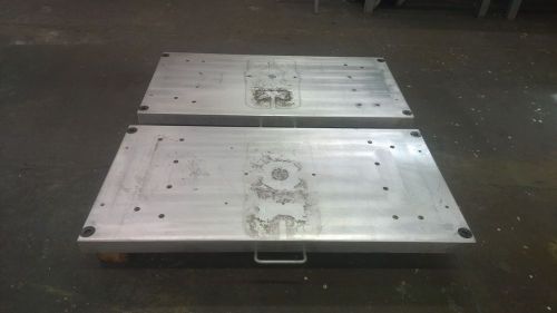 Midaco cast aluminum pallet&#039;s removed from a fadal cnc vmc/midaco series 40 for sale