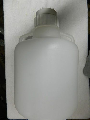 Nalgene 10 Liter / 2.5 Gal Polypropelyene Carboy w/ Handles and PP Cap