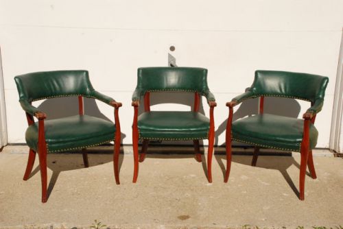 Waiting Room Captain&#039;s Chair Green Faux Leather(1)