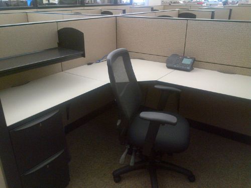 (54) HAWORTH PREMISE OFFICE MODULAR CUBICLE STATIONS 48&#034;H 6X6&#039;S
