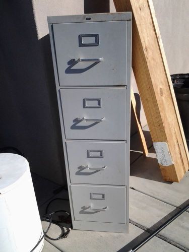 Verticle 4 drawer file cabinet