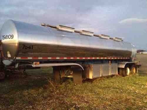 Stainless steel tanker trailer for sale
