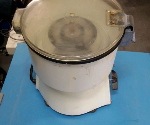Clay Adams Sero Fuge II Tabletop Centrifuge for Parts Unit runs but timer not