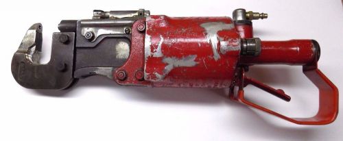 Chicago Pneumatic 351 &#034;C&#034; Rivet Squeezer with 2-1/2&#034; Yoke Aircraft Tool