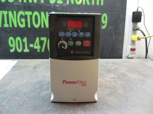 ALLEN-BRADLEY POWER FLEX 40 1HP DRIVE CAT#22B-D2P3N104 SER.A SN:BD2P3N0W1331307