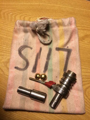 2-pc die set for grommet press- for setting 40P nail heads    S-117