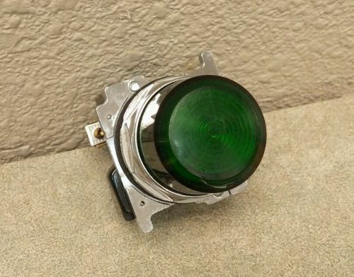 Cutler hammer 10250t34g green pilot light with contact base used see pictures for sale