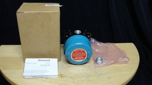 Honeywell EXPLOSION PROOF * Micro Switch * 18CX10  * NEW IN THE BOX *