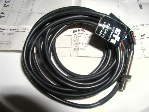 Efector  Proximity Sensor IYB3000,8-BPOG