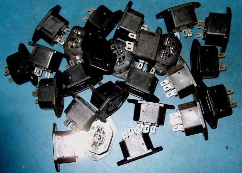 APPRX 24PC 3 TERMINAL CHASSIS MOUNT AC POWER CONNECTOR LOT