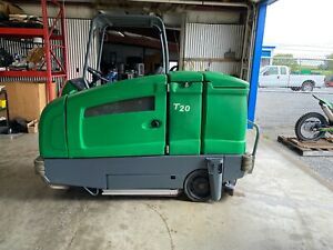 Tennant T20 Industrial Ride-On Floor Scrubber - LOW HOURS!