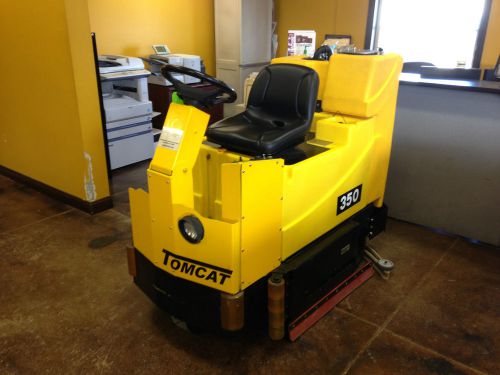 Tomcat 350 automatic riding floor scrubber for sale