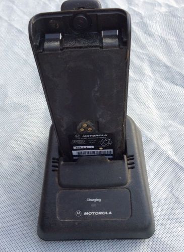 VINTAGE 1990s Motorola HT1000 Handie-Talkie BATTERY CHARGER Model HTN1174A NO PS