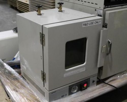 Yamato ADP-21 Vacuum Oven benchtop