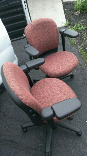 Set of 5 matching steelcase office task chair, local pickup nj only for sale
