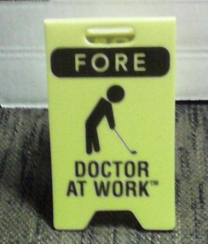 FORE DOCTOR AT WORK MINIATURE CAUTION WET FLOOR STYLE DESK SIGN FREE SHIPPING