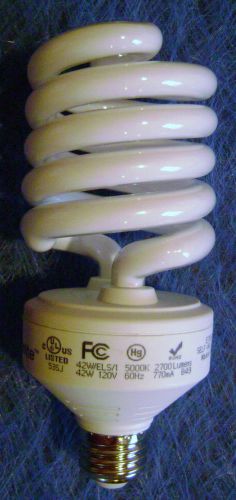 42 Watt Daylight 5000K CFL 42 Watt Fluorescent Light Bulb Equals 150-200W E26