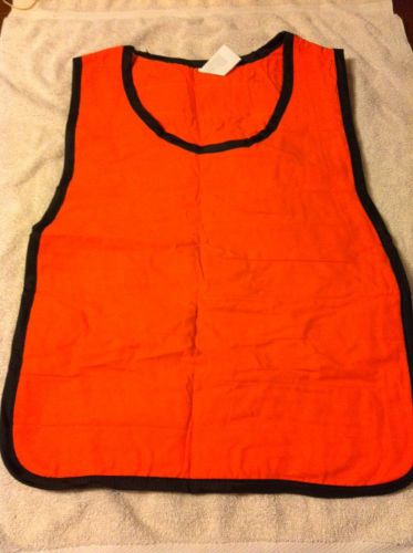 HYDRO KOOL VEST..  ONE SIZE FITS ALL..  NEW..