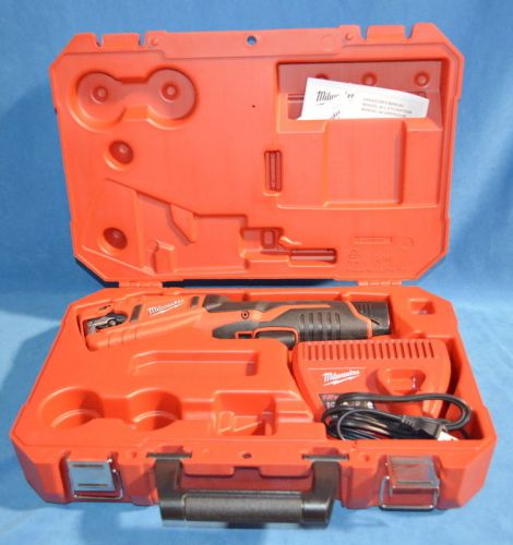 Milwaukee Tools 2471-20 Cordless Power Copper Tubing Cutter 12V Volt MINT