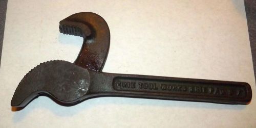 #10 ERIE TOOL WORKS VINTAGE PIPE WRENCH - 11 Inch - FREE SHIP