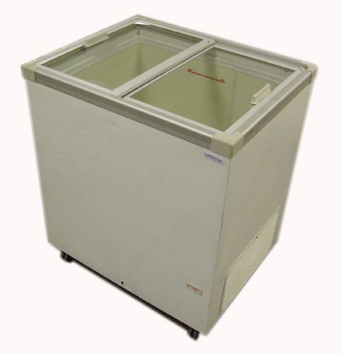 Fricon thg5sg commercial freezer 8.62 cu.ft w/ flat glass sliding tops for sale
