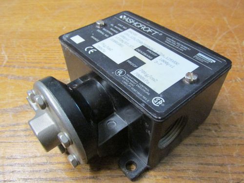 Ashcroft B424V Pressure Switch 120/250/480VAC 15A 125VDC 1/2A