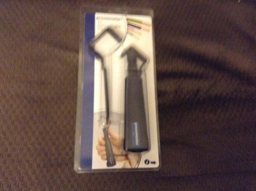 TOR - Heavy-duty Cable Stripping Tool for all insulation types w/ spare blade