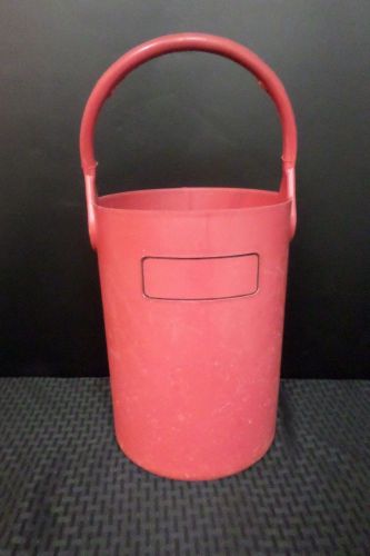 Eagle Thermoplastics 4000mL 1 Gallon Safety Tote Bottle Carrier, B-100, Red