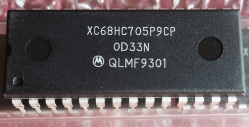 19 - XC68HC705P9CP Motorola Microprocessors, New Old Stock