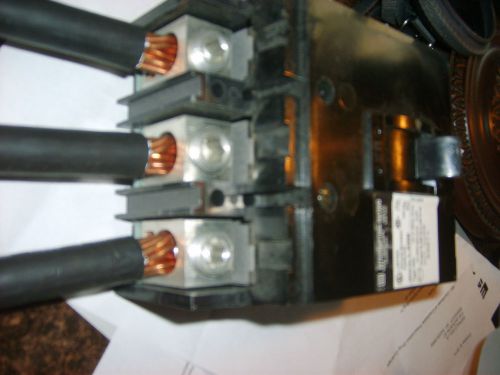 Square d q2l3200 200 amp 3 pole 240 volt 10k breaker q 2 l 3200 used but good for sale