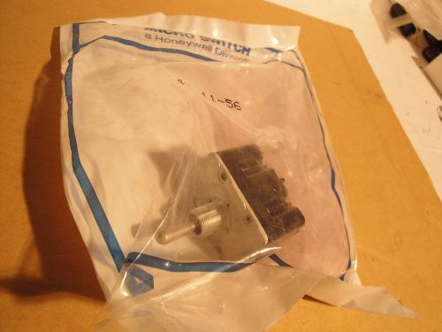 Mil spec micro switch 4tl11-56 4pdt on (mom)-off- on toggle switch military for sale