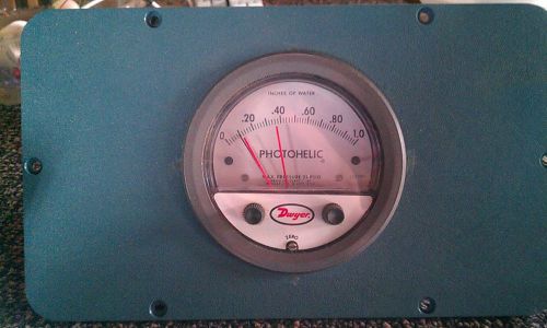 Dwyer photohelic switch/gauge 3001mr with mounting plate 0-1&#034; w.c. for sale