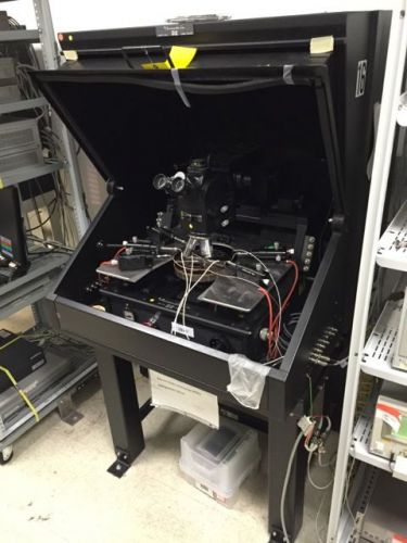 Micromanipulator 7000 with Enclosure and Table