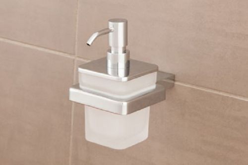 LINSOL TIANA HIGH QUALITY LIQUID SOAP DISPENSER - CHROME BATHROOM ACCESSORIES