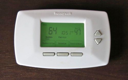 Honeywell RTH7500D1007 7-day Programable Thermostat RTH7500