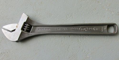 RARE CHANEL LOCK10&#034; 810N CR-VA ADJUSTABLE WRENCH MADE IN SPAIN 5 0, SQUARE HOLE