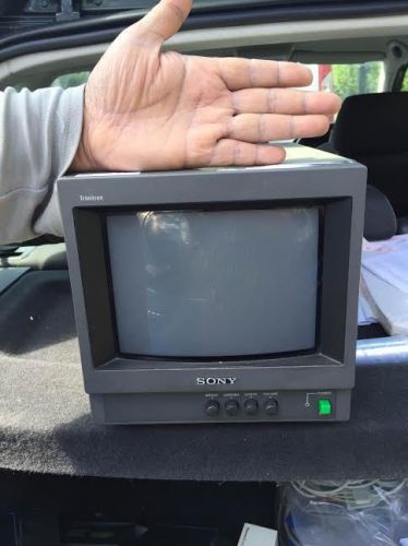 SONY TRNITRON PROFF MONITOR 6INCH SCREEN,FOR LAPROSCOPY AND MOVIES.
