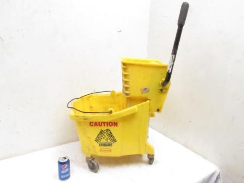 Good heavy duty commercial rubbermaid mop bucket w/wringer for sale
