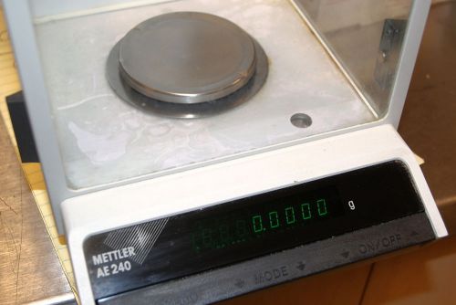 Mettler toledo ae240-s analytical balance w/option 011 data output 0.01mg/0.1mg for sale