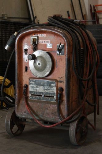 Lincoln Idealarc 250 stick welder w/ Cart &amp; Cables